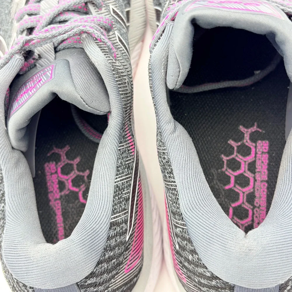 Asics excellent preowned